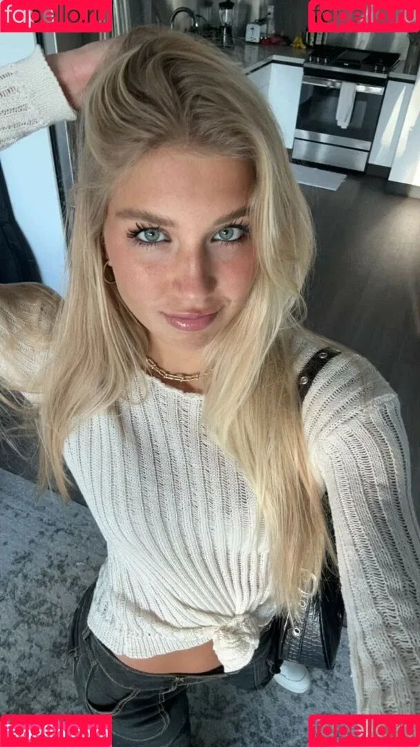 Aniela Leon Onlyfans Photo Gallery 