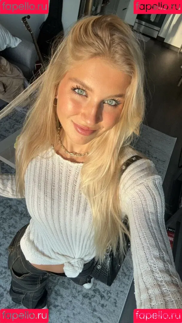 Aniela Leon Onlyfans Photo Gallery 