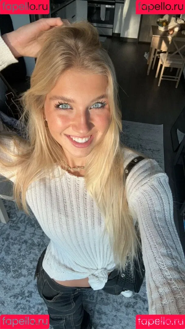 Aniela Leon Onlyfans Photo Gallery 