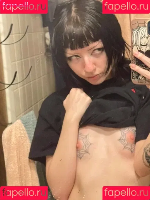 pissymantis Onlyfans Photo Gallery 