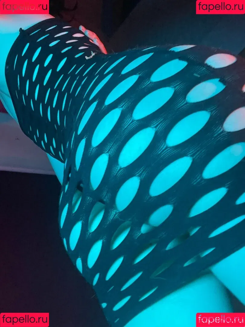 pissymantis Onlyfans Photo Gallery 