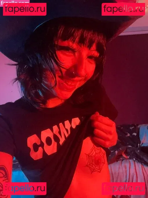 pissymantis Onlyfans Photo Gallery 