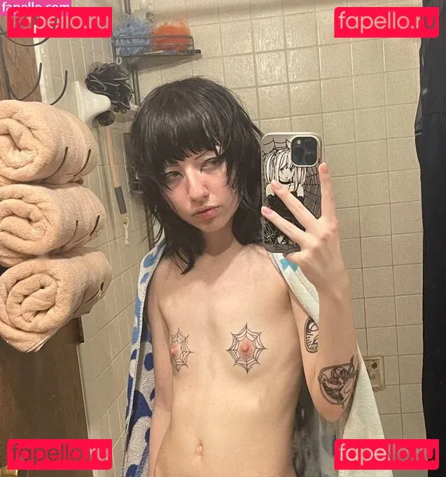 pissymantis Onlyfans Photo Gallery 