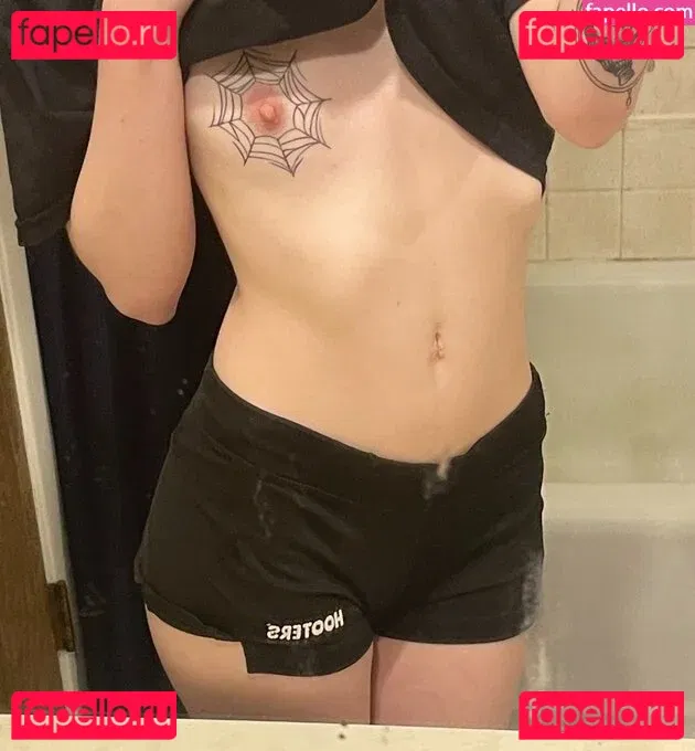 pissymantis Onlyfans Photo Gallery 