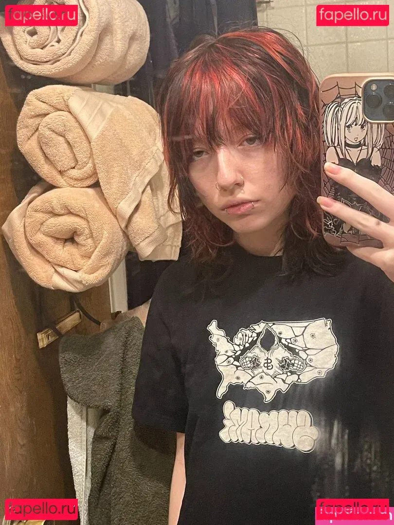 pissymantis Onlyfans Photo Gallery 