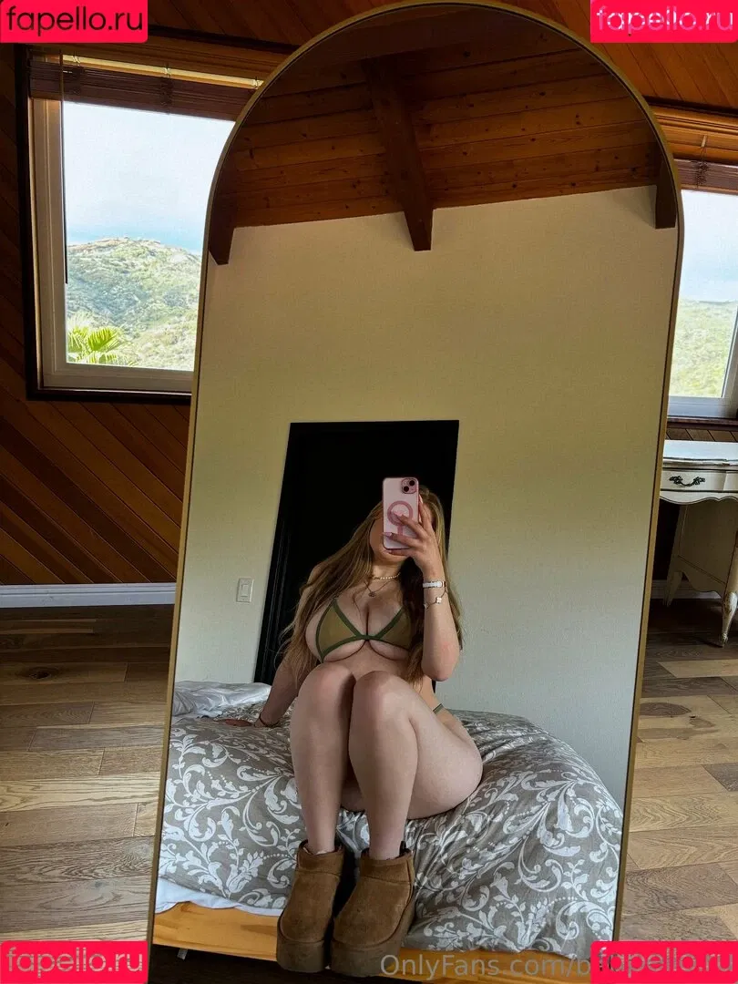 Actuallyemmy Onlyfans Photo Gallery 