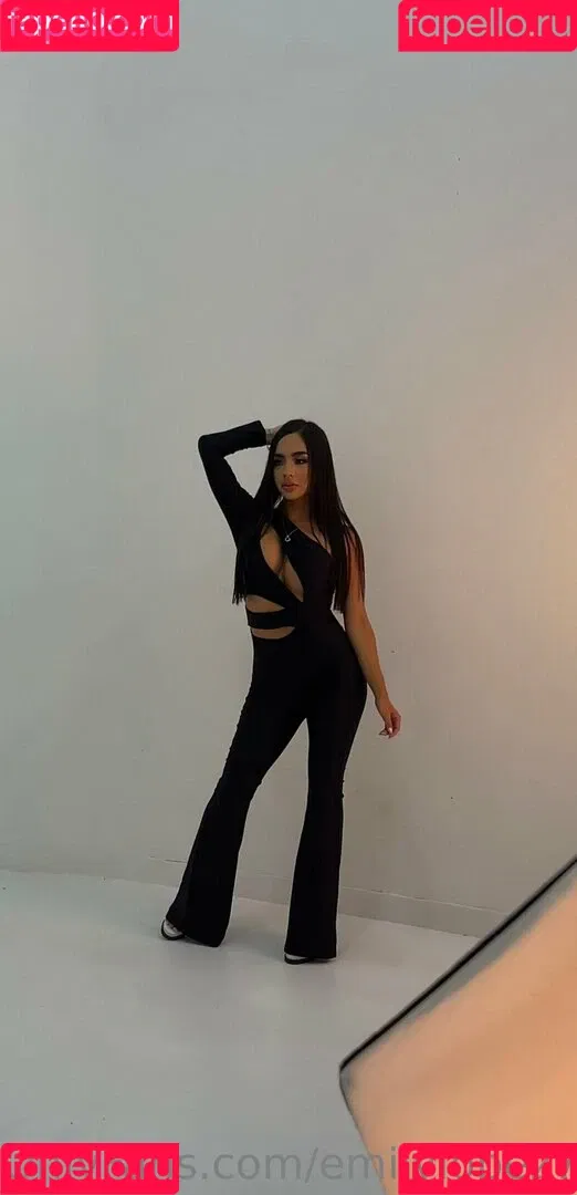 emsexylips Onlyfans Photo Gallery 