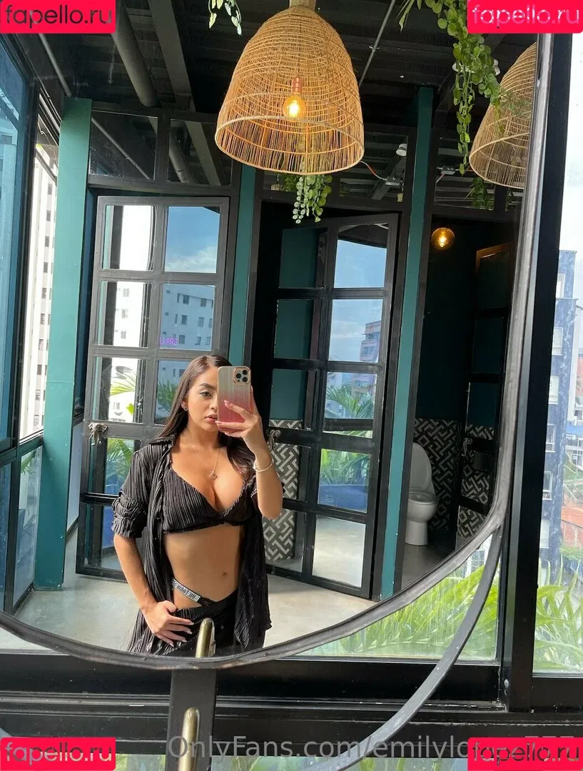 emsexylips Onlyfans Photo Gallery 