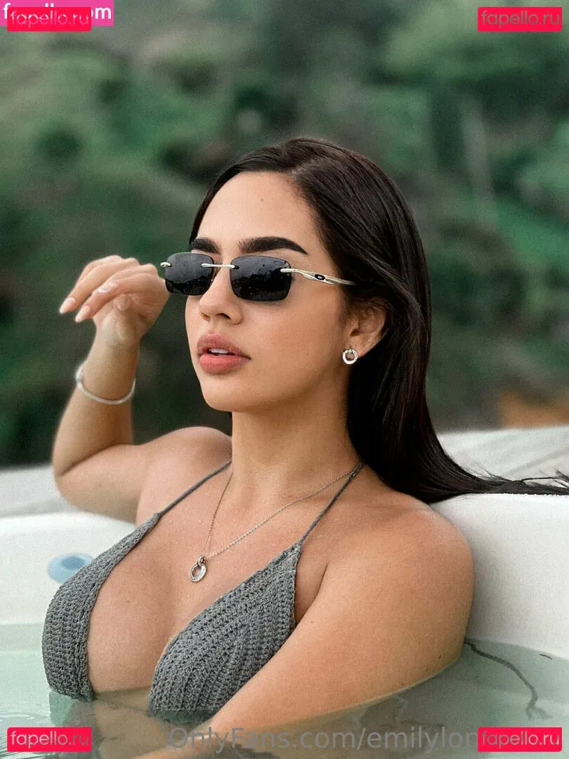 emsexylips Onlyfans Photo Gallery 