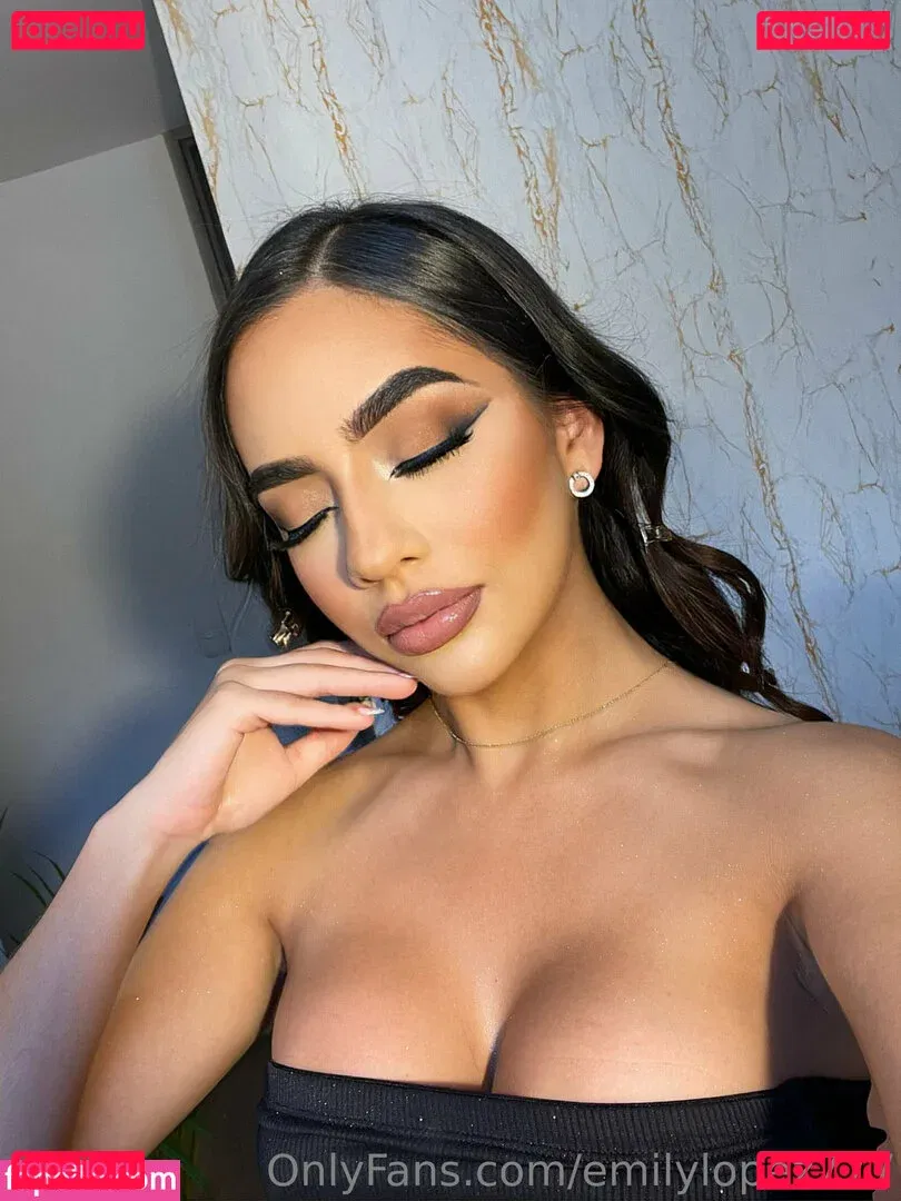 emsexylips Onlyfans Photo Gallery 