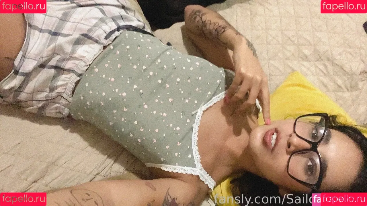 Sailor Gwen Onlyfans Photo Gallery 