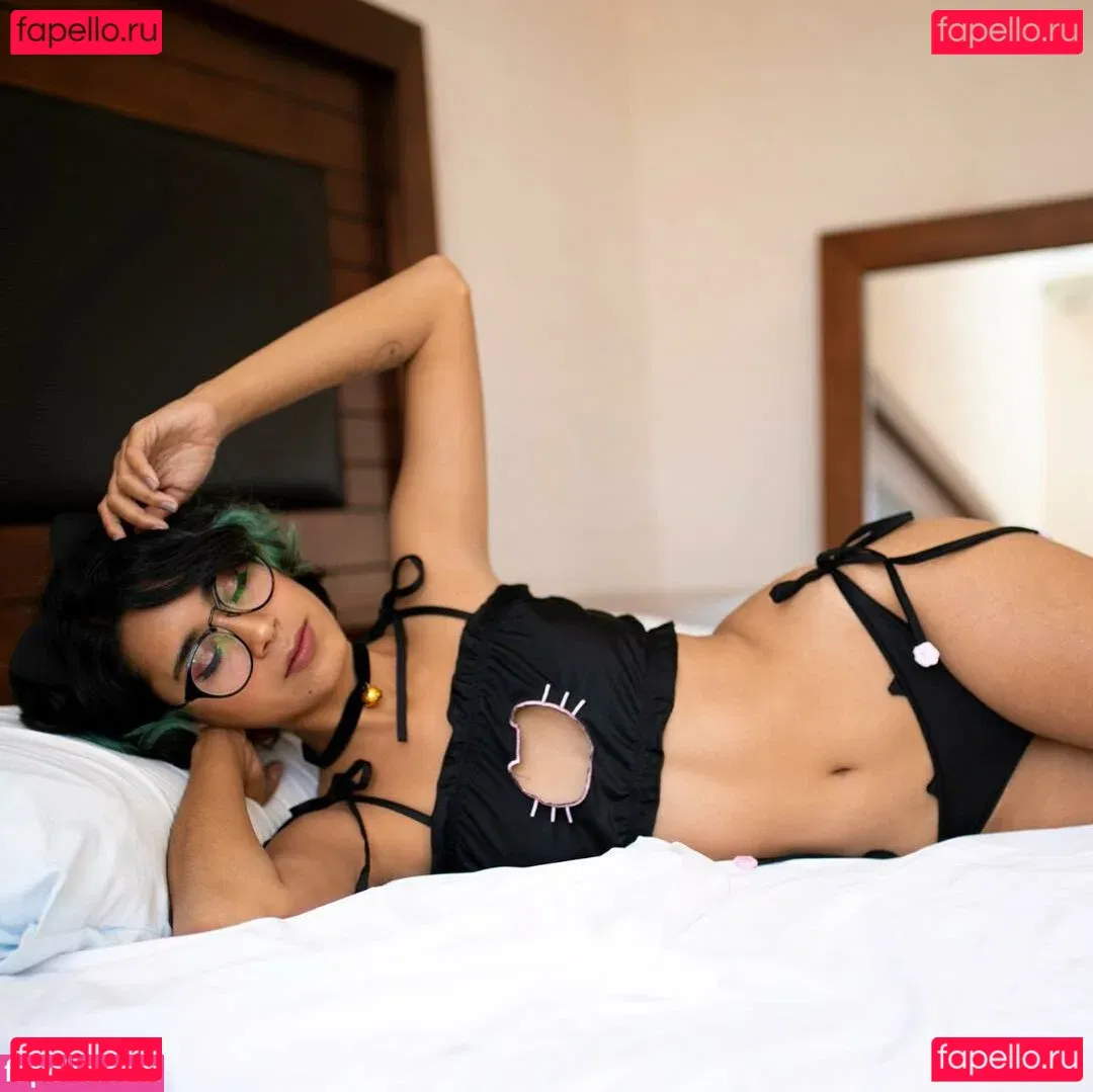 Sailor Gwen Onlyfans Photo Gallery 