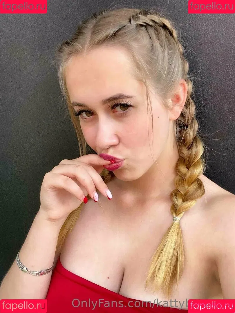 kattyboooom Onlyfans Photo Gallery 