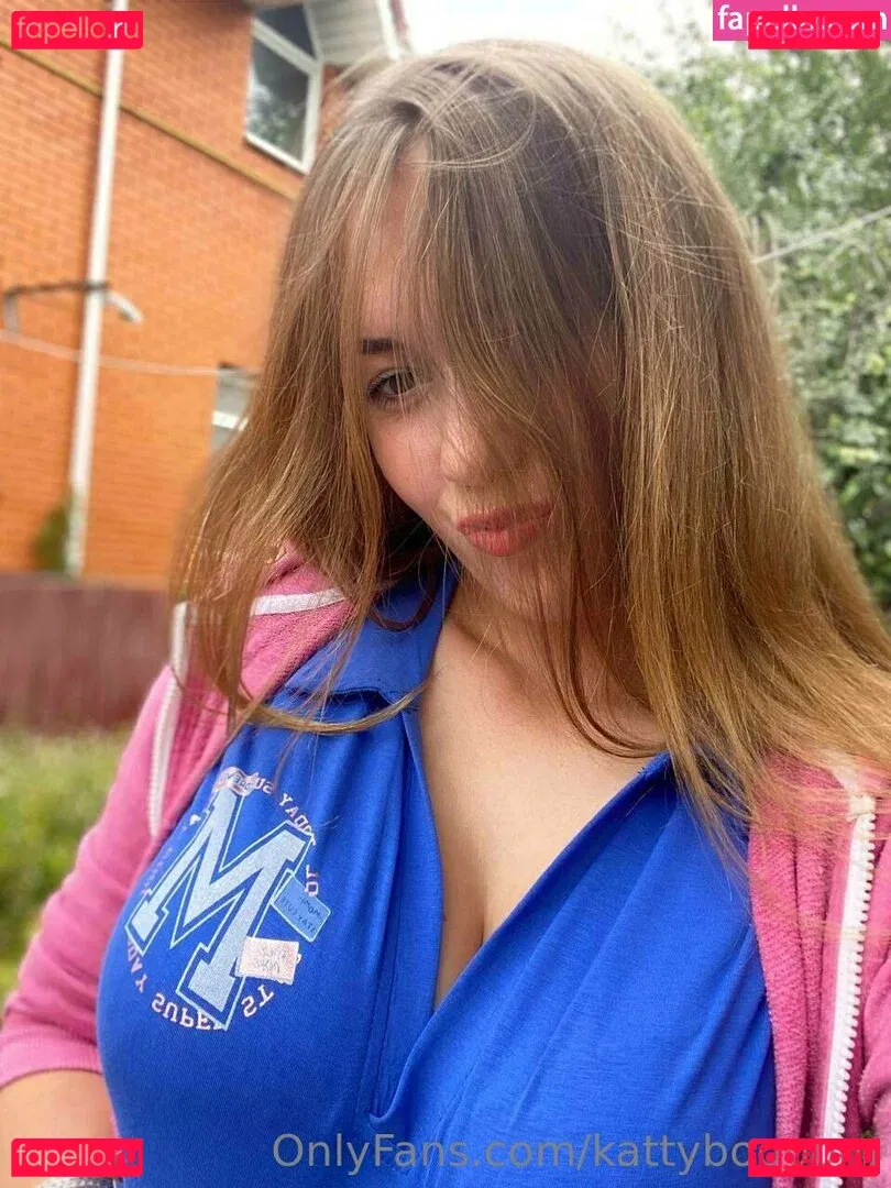 kattyboooom Onlyfans Photo Gallery 