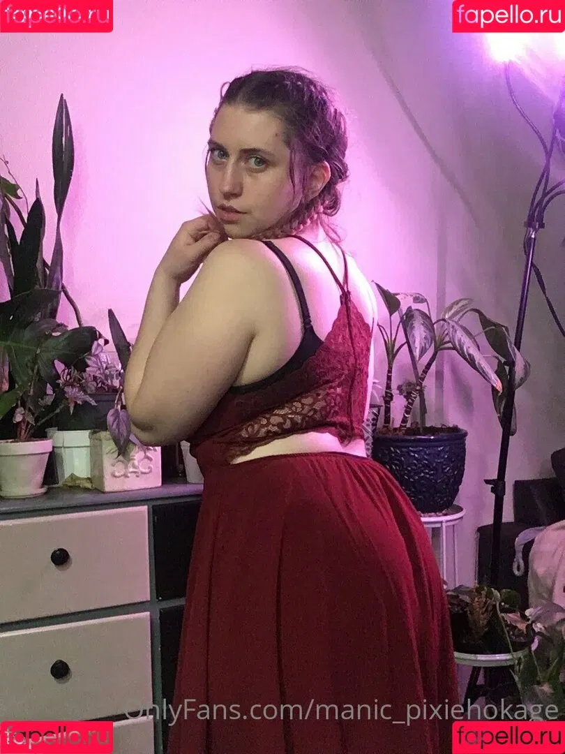manic_pixiehokage Onlyfans Photo Gallery 