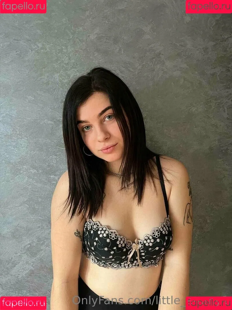 little_emmy1 Onlyfans Photo Gallery 