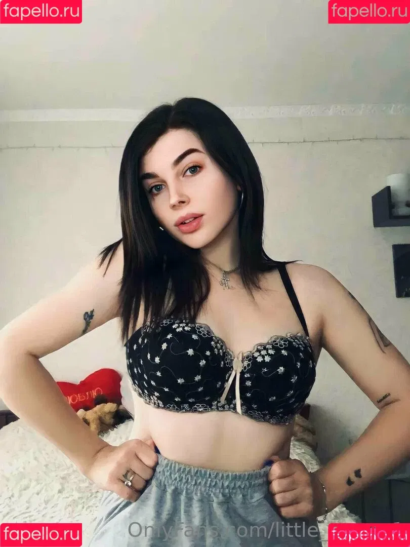 little_emmy1 Onlyfans Photo Gallery 