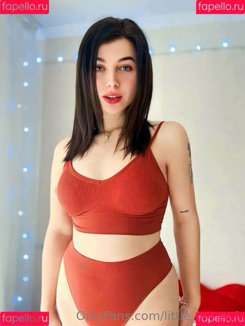 little_emmy1 Onlyfans Photo Gallery 