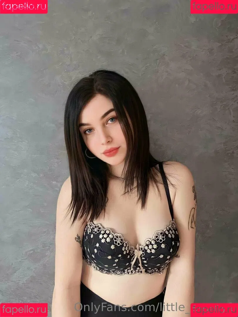 little_emmy1 Onlyfans Photo Gallery 