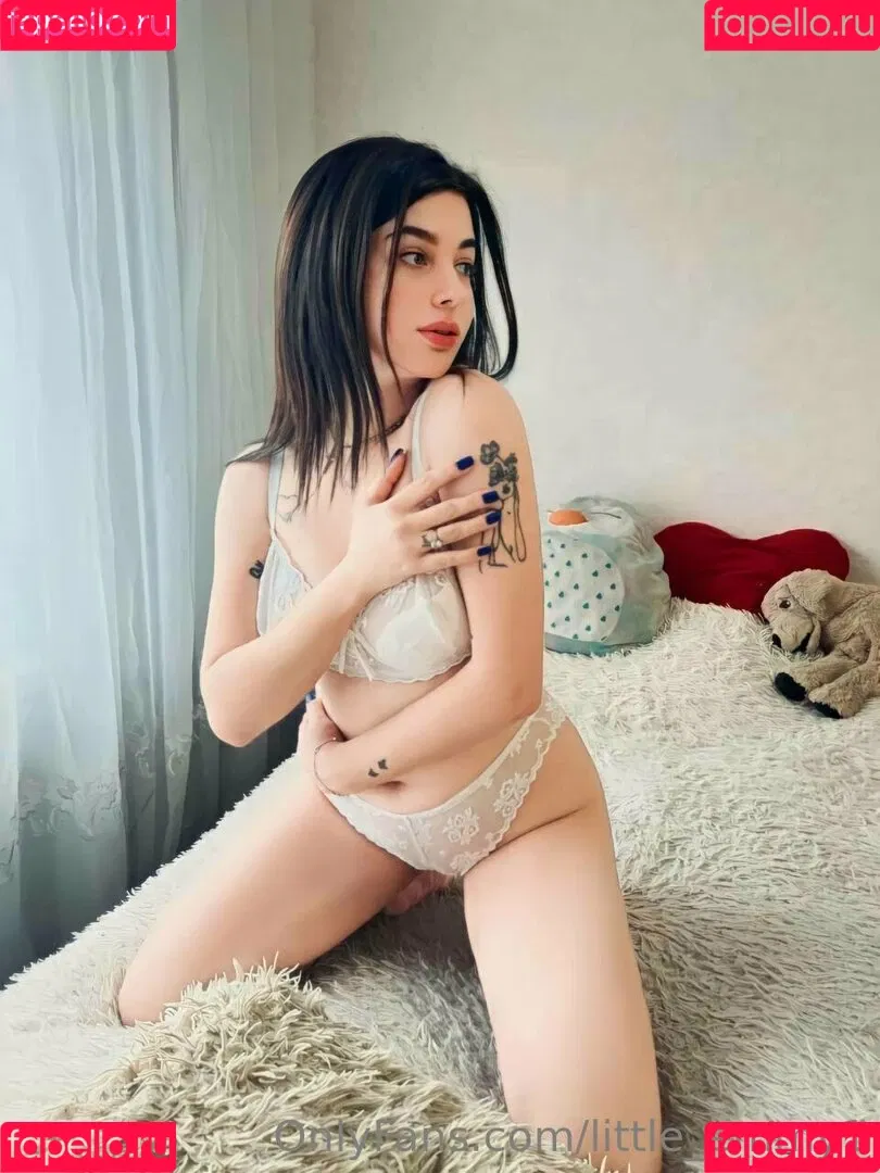 little_emmy1 Onlyfans Photo Gallery 
