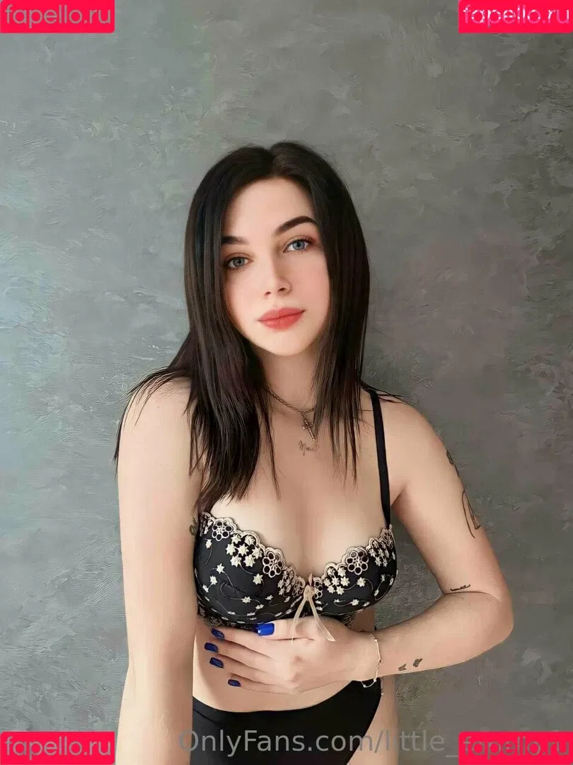 little_emmy1 Onlyfans Photo Gallery 