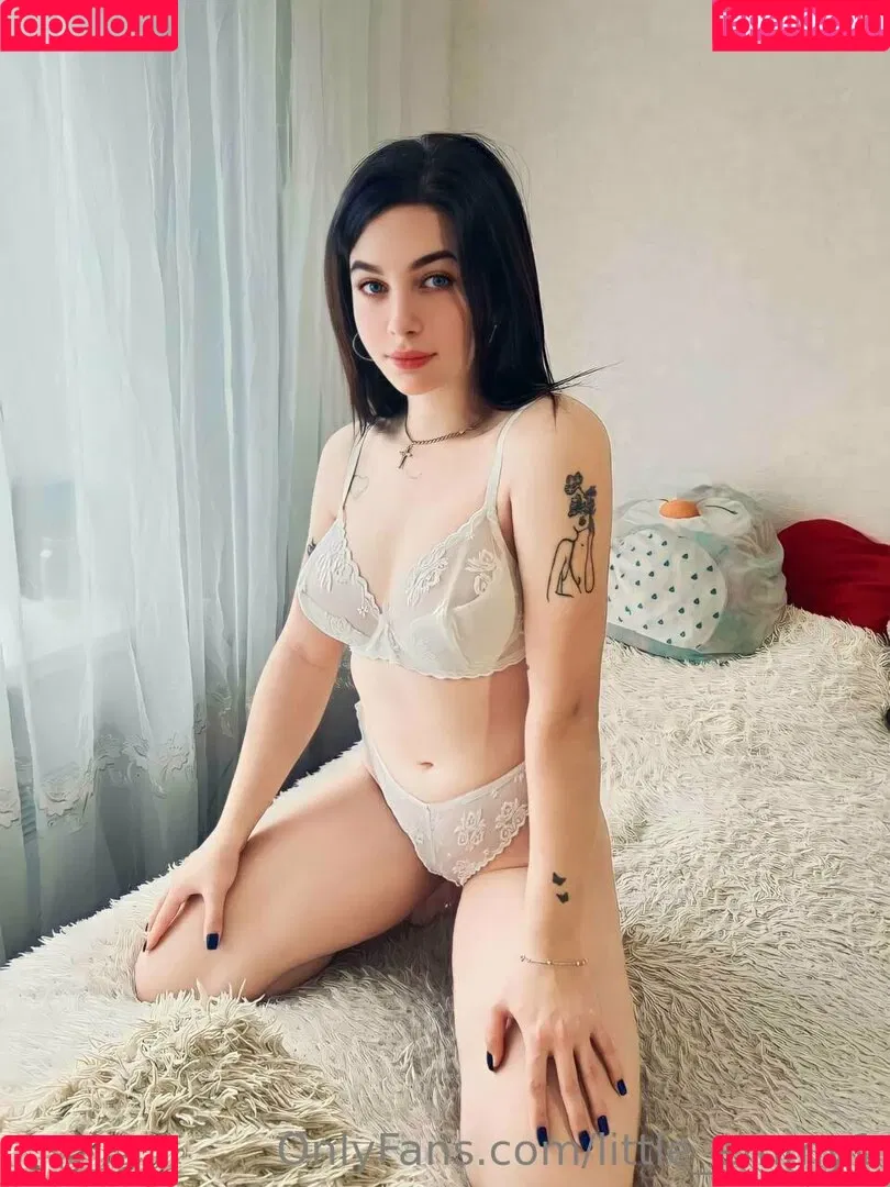 little_emmy1 Onlyfans Photo Gallery 
