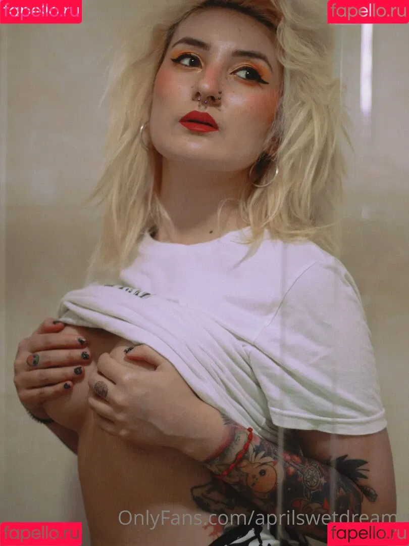 aprilswetdreams Onlyfans Photo Gallery 