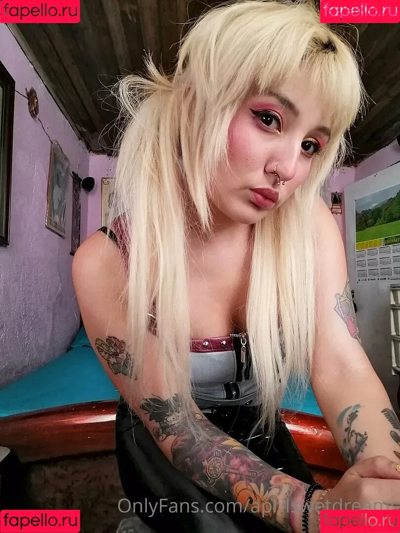 aprilswetdreams Onlyfans Photo Gallery 