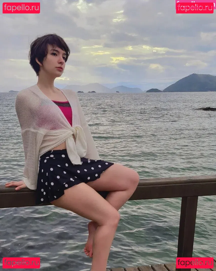 Faye Tan Onlyfans Photo Gallery 