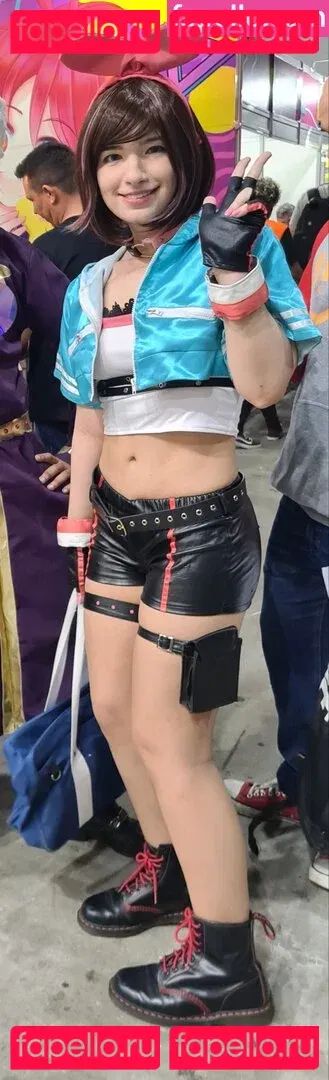 Faye Tan Onlyfans Photo Gallery 