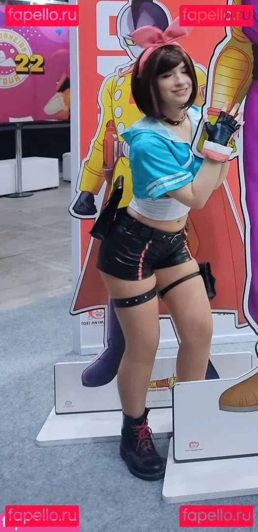 Faye Tan Onlyfans Photo Gallery 