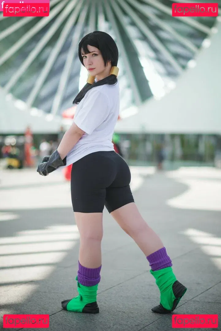 Faye Tan Onlyfans Photo Gallery 