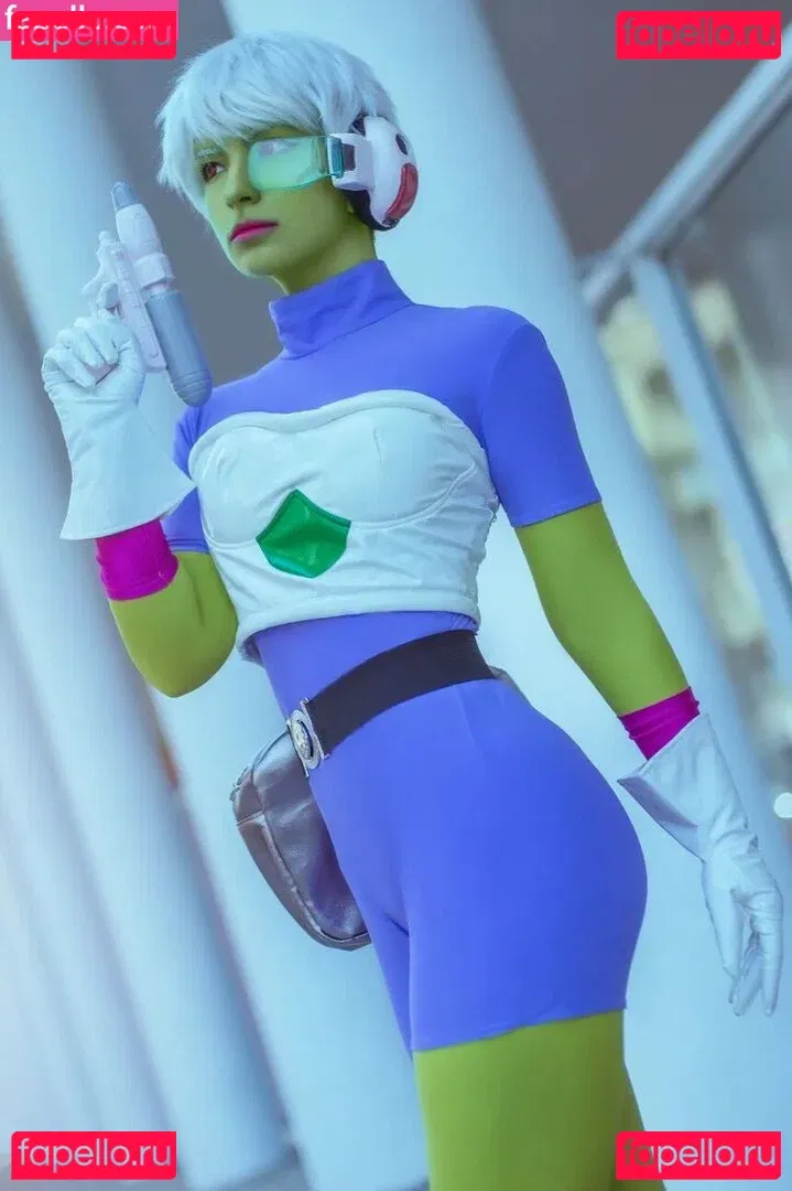 Faye Tan Onlyfans Photo Gallery 