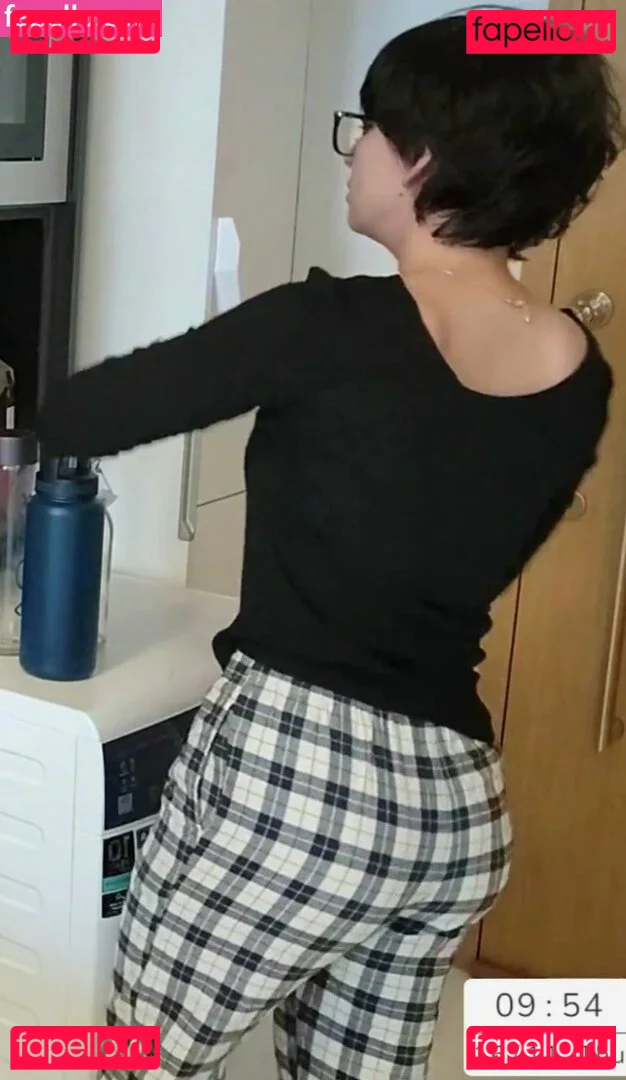 Faye Tan Onlyfans Photo Gallery 