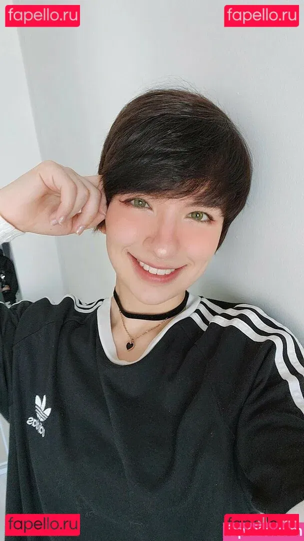 Faye Tan Onlyfans Photo Gallery 