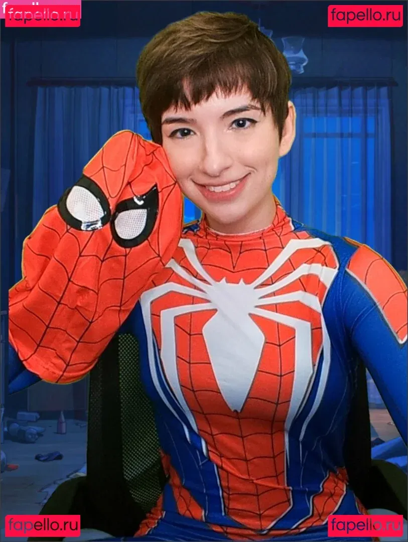 Faye Tan Onlyfans Photo Gallery 