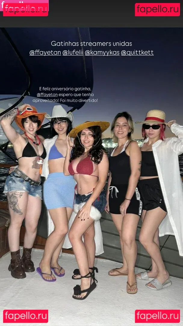 Faye Tan Onlyfans Photo Gallery 