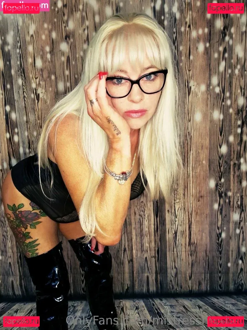 mistressmother Onlyfans Photo Gallery 