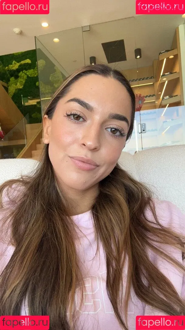 Isabela Lopez Onlyfans Photo Gallery 