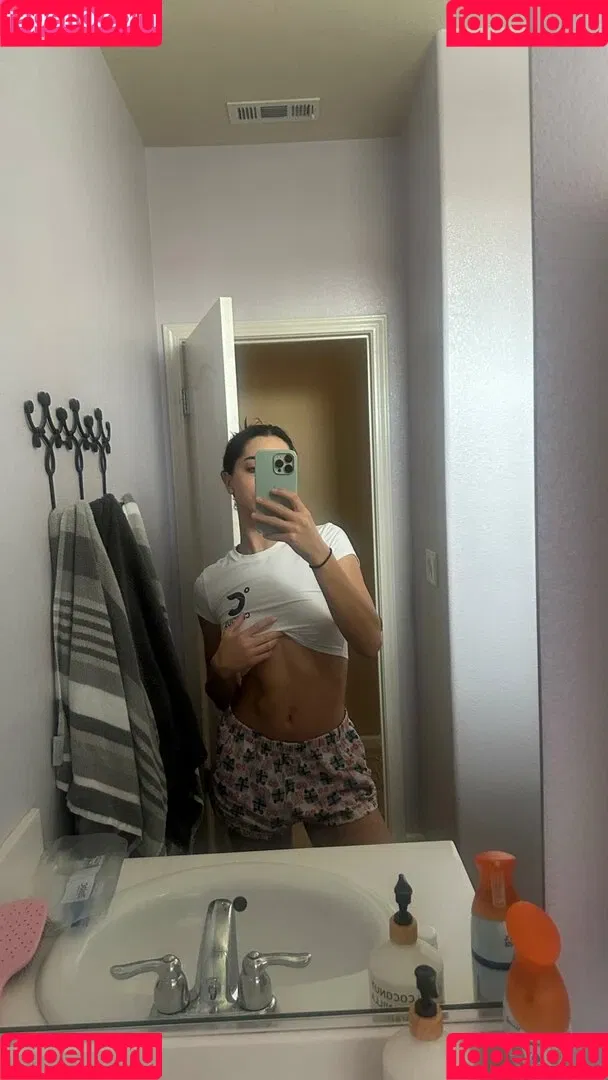 Isabela Lopez Onlyfans Photo Gallery 