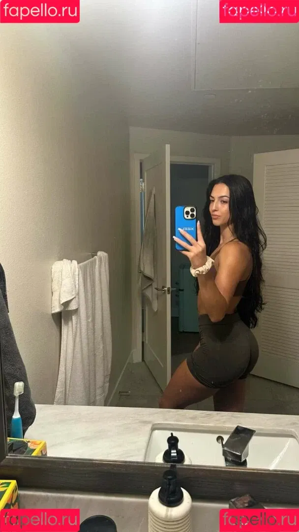 Isabela Lopez Onlyfans Photo Gallery 