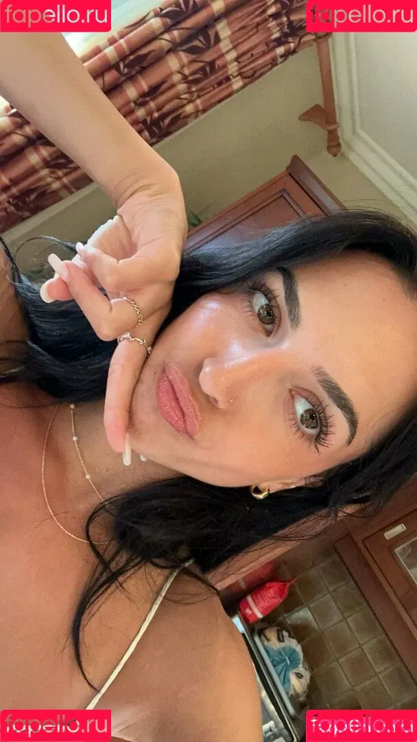 Isabela Lopez Onlyfans Photo Gallery 