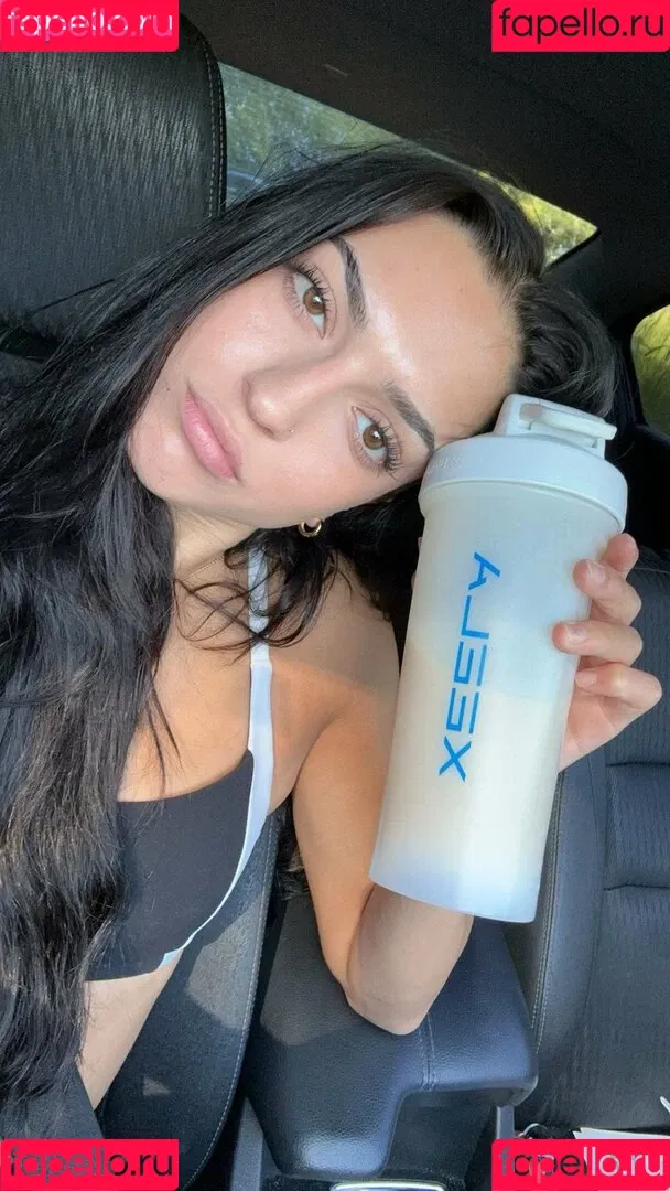 Isabela Lopez Onlyfans Photo Gallery 