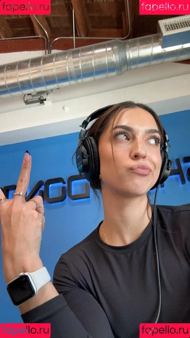 Isabela Lopez Onlyfans Photo Gallery 
