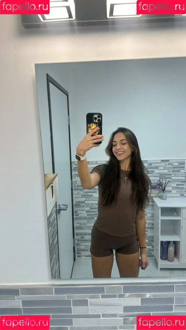 Isabela Lopez Onlyfans Photo Gallery 