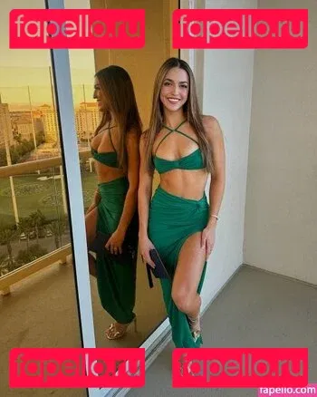 Isabela Lopez Onlyfans Photo Gallery 