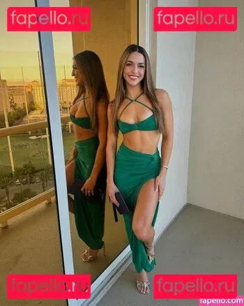 Isabela Lopez Onlyfans Photo Gallery 