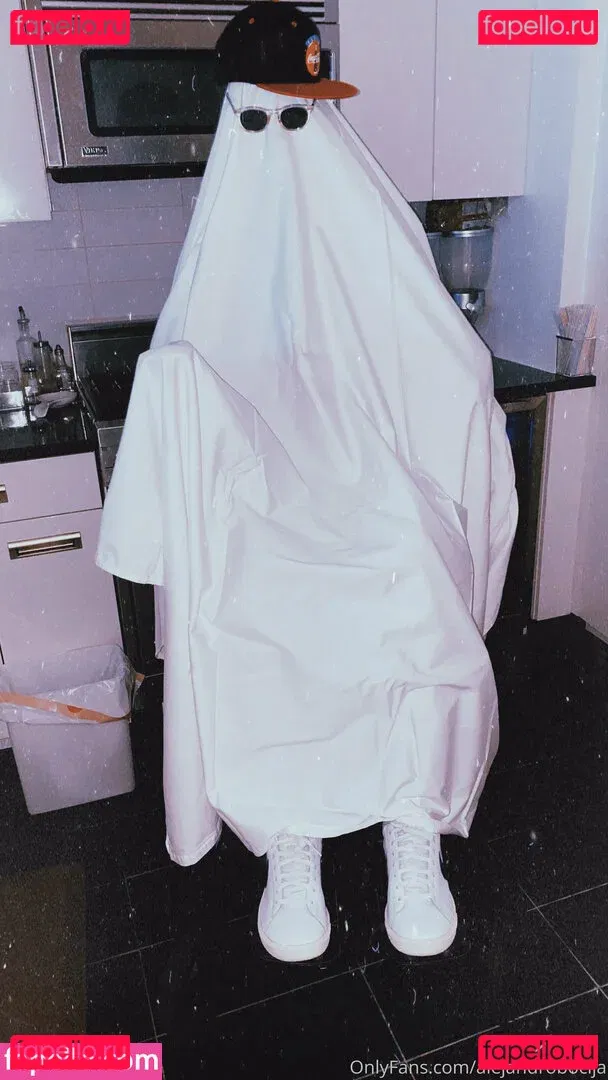 alejandrobocija Onlyfans Photo Gallery 