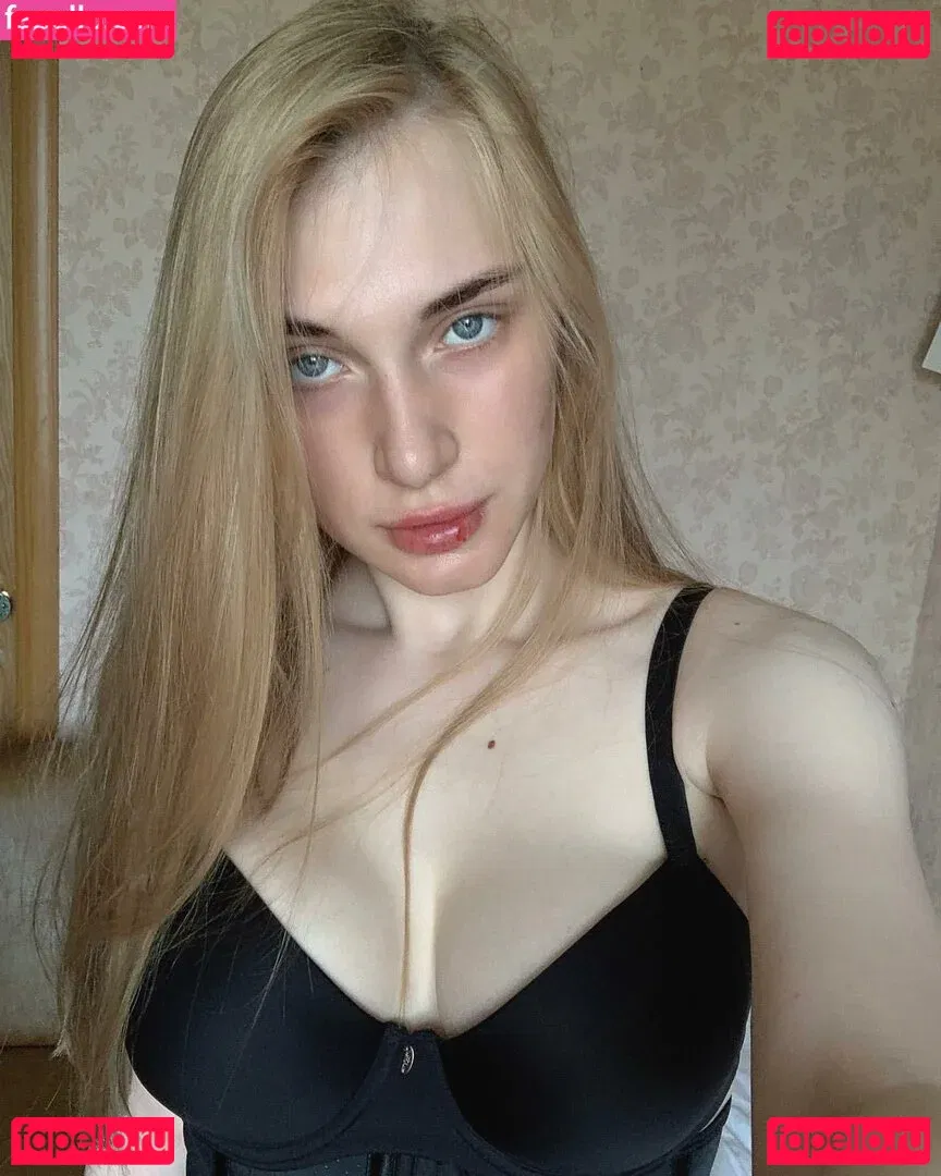 Girl Valerie Onlyfans Photo Gallery 