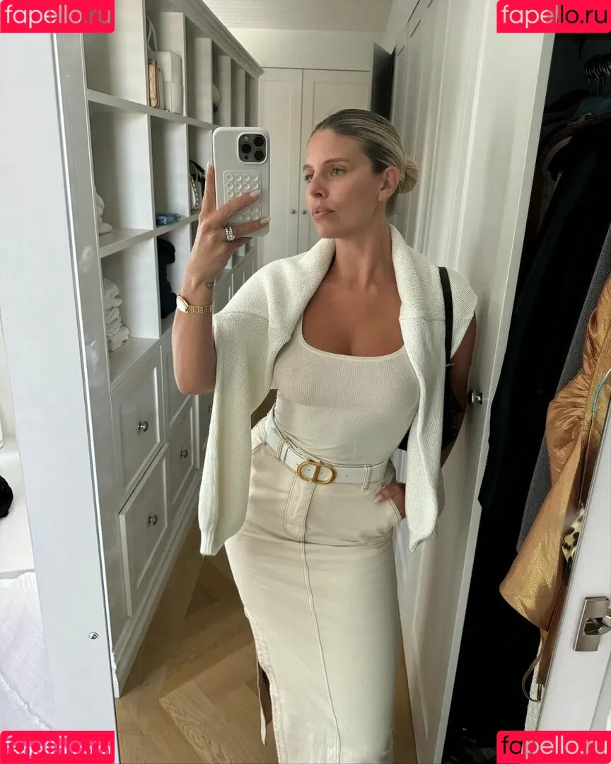 Natasha Oakley Onlyfans Photo Gallery 